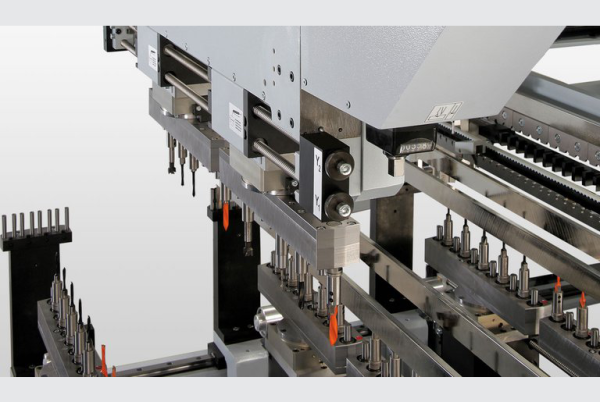 Throughfeed Drilling Machine – Homag Drillteq C-500 – Electro-Tech ...