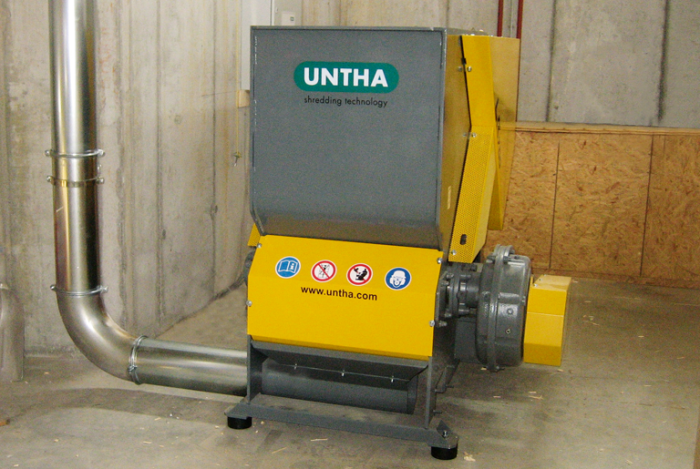 Untha LR700 Shredder